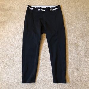 IVYPARK Black Capri Leggings